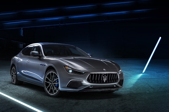 Maserati Ghibli’de hafif hibrit motor kullanılmaya başlandı - 2