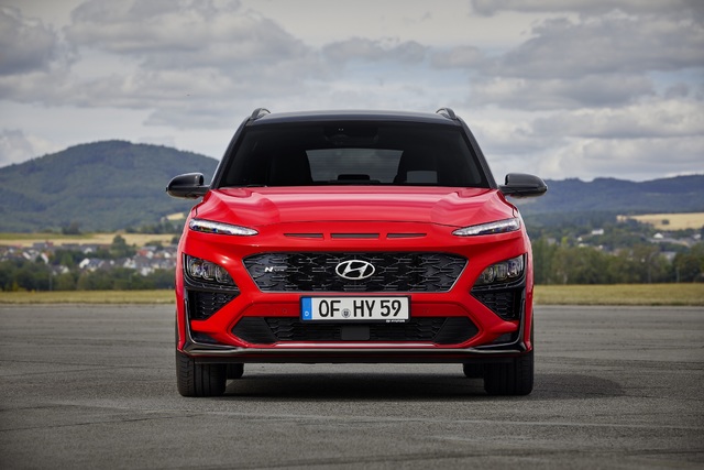 Makyajlı Hyundai KONA’da hafif hibrit motor ve N Line seçeneği geldi - 5