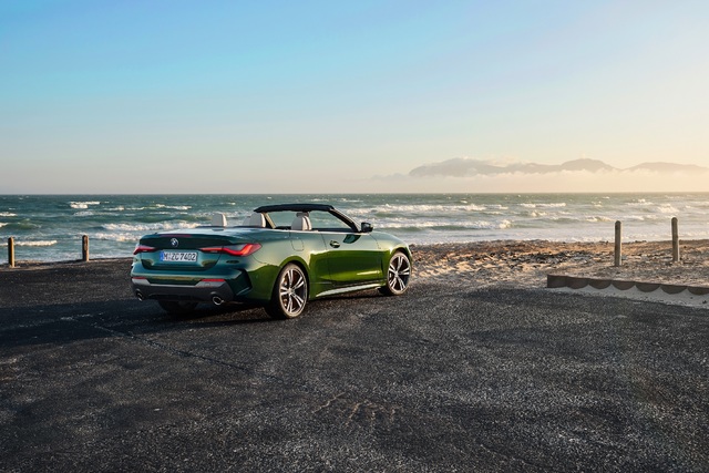 Yeni BMW 4 Serisi Convertible kumaş tavana sahip - 5