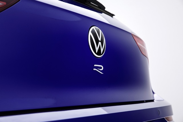 Yeni VW Golf R 320 bg ile en güçlü Golf modeli oldu - 5