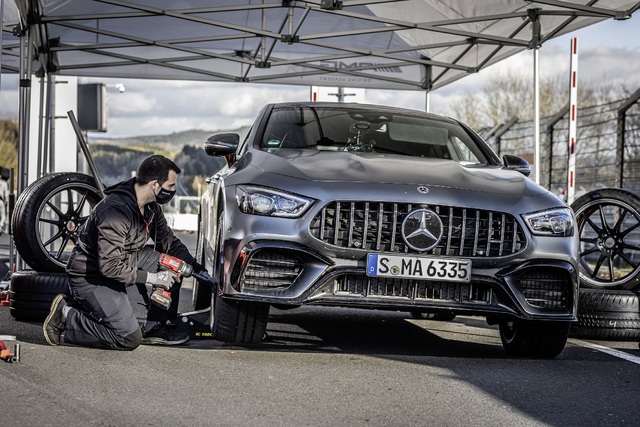 Mercedes-AMG GT 4-Door Coupe Ring rekorunu yeniden ele geçirdi - 5