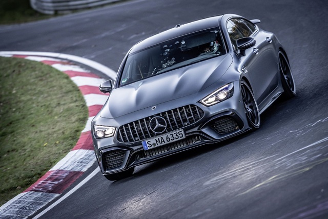 Mercedes-AMG GT 4-Door Coupe Ring rekorunu yeniden ele geçirdi - 6