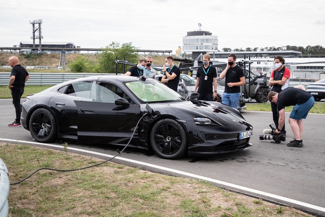 Porsche Taycan drift rekoru kırdı - 7