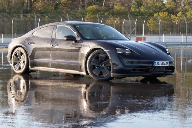 Porsche Taycan drift rekoru kırdı - 15