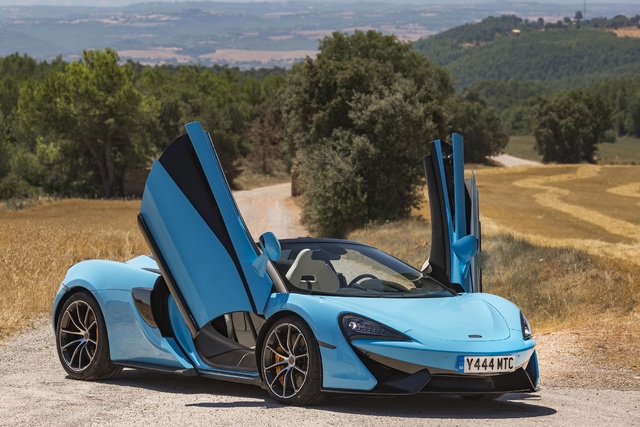 McLaren 570S üstünü açtı - 4