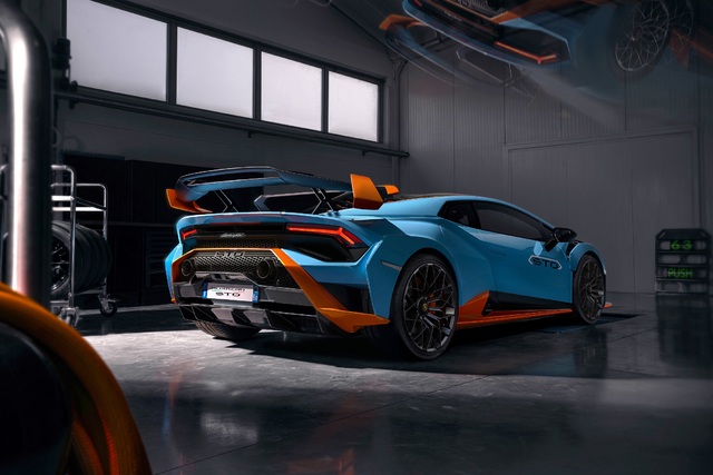 Karşınızda Lamborghini Huracan'ın son versiyonu STO! - 6