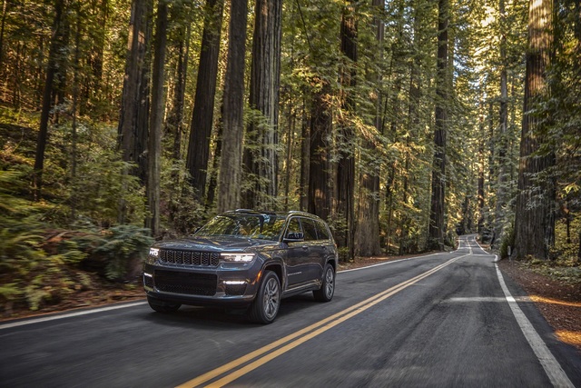 Yeni Jeep Grand Cherokee L tanıtıldı - 1