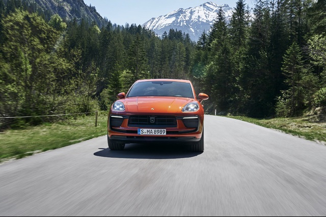 Makyajlanan Porsche Macan Türkiye pazarına giriş yaptı - 11