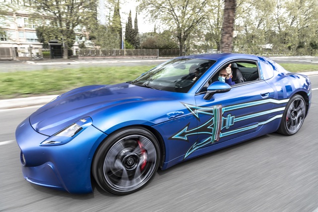 Maserati, ilk elektrikli aracı GranTurismo Folgore’yi prototip olarak gösterdi - 2