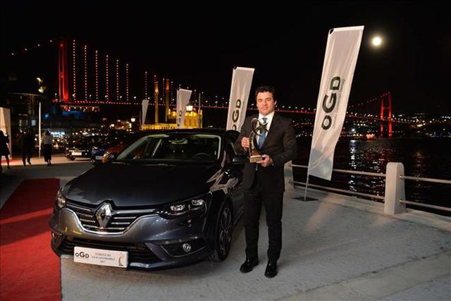 Türkiye’de Yılın Otomobili Renault Megane Sedan seçildi - 0