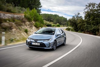 Toyota Corolla Sedan'a yeni motor seçeneği eklendi